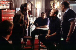 Nicolas Cage - Angelina Jolie, Nicolas Cage, Giovanni Ribisi - постеоы и промо + стиль к фильму "Gone in 60 Seconds (Угнать за 60 секунд)", 2000 (39хHQ) 0zyS5HJQ