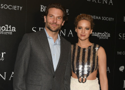 Jennifer Lawrence и Bradley Cooper - Attends a screening of 'Serena' hosted by Magnolia Pictures and The Cinema Society with Dior Beauty, Нью-Йорк, 21 марта 2015 (449xHQ) 1k51vVJA