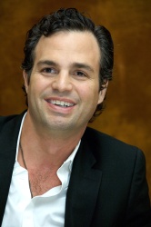 Mark Ruffalo - Reservation Road press conference portraits by Vera Anderson (Los Angeles, October 25, 2007) - 5xHQ 1vcnyr0G