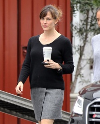 Jennifer Garner - out and about in Brentwood, 29 января 2015 (12xHQ) 26eqsWQc