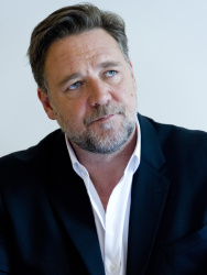 Russell Crowe - Russell Crowe - Noah press conference portraits by Magnus Sundholm (Beverly Hills, March 24, 2014) - 17xHQ 2EWOUsVD