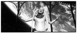Ian Holm, Chris Tucker, Milla Jovovich, Gary Oldman, Bruce Willis - Промо стиль и постеры к фильму "The Fifth Element (Пятый элемент)", 1997 (59хHQ) 3DeJmYDu