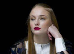Sophie Turner - Game Of Thrones press conference portraits by Magnus Sundholm (New York, March 19, 2014) - 12xHQ 4uRNHrF7