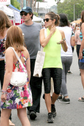 Ian Somerhalder & Nikki Reed - at the farmer's market in Sherman Oaks (July 20, 2014) - 152xHQ 5fCixOlR
