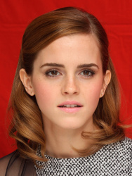 Emma Watson - 'The Bling Ring' Press Conference portraits by Vera Anderson at the Four Seasons Hotel on June 5, 2013 in Beverly Hills, California - 35xHQ 62lasqiB