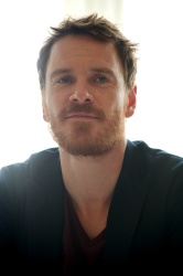 Michael Fassbender - Prometheus press conference portraits by Vera Anderson (London, May 30, 2012) - 9xHQ 6AM4NOhn