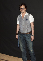 Johnny Depp - "Pirates of the Caribbean: On Stranger Tides" press conference portraits by Armando Gallo (Beverly Hills, May 4, 2011) - 22xHQ 6XSS4W8m