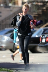 Charlize Theron - spotted leaving yoga class - January 23, 2015 - 23xHQ BHscuSvW