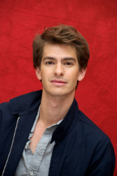 Andrew Garfield - Never Let Me Go press conference portraits by Vera Anderson (Toronto, September 11, 2010) - 8xHQ Cjc6MyOY