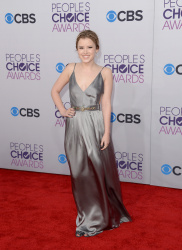 Taylor Spreitler arrives at the 39th Annual People's Choice Awards at Nokia Theatre L.A. Live on January 9, 2013 in Los Angeles, California - 24xHQ CkhohTuZ