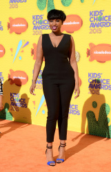 Jennifer Hudson - Jennifer Hudson - 28th Annual Kids' Choice Awards, Inglewood, 28 марта 2015 (145xHQ) Ctv9vzFR