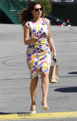 Kelly Brook - Shopping at the Sunset Plaza in Hollywood (2015.03.03.) (33xHQ) EB7oMd2T