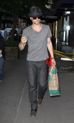 Ian Somerhalder - spotted doing some grocery shopping in NYC - May 17, 2012 - 9xHQ EUfaIX58