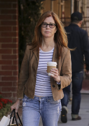 Dana Delany - Out and about in Beverly Hills - February 10, 2015 (11xHQ) IH0r7aqd