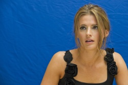 Stana Katic - Castle press conference portraits by Magnus Sundholm (Los Angeles, October 14, 2011) - 11xHQ IN5nvLDm