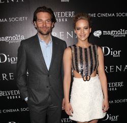 Jennifer Lawrence и Bradley Cooper - Attends a screening of 'Serena' hosted by Magnolia Pictures and The Cinema Society with Dior Beauty, Нью-Йорк, 21 марта 2015 (449xHQ) IsEpmKp2