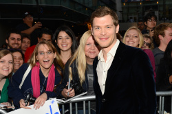 Joseph Morgan, Persia White - 40th People's Choice Awards held at Nokia Theatre L.A. Live in Los Angeles (January 8, 2014) - 114xHQ IzY9cIlb