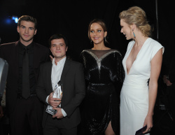 Taylor Swift - 2013 People's Choice Awards at the Nokia Theatre in Los Angeles, California - January 9, 2013 - 247xHQ KYY2Gtb5