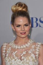 Jennifer Morrison - Jennifer Morrison & Ginnifer Goodwin - 38th People's Choice Awards held at Nokia Theatre in Los Angeles (January 11, 2012) - 244xHQ L3lettiF