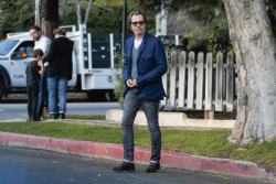 Gary Oldman - walks the streets of Los Feliz, as he heads to a movie production nearby - April 23, 2015 - 8xHQ L70io7GG