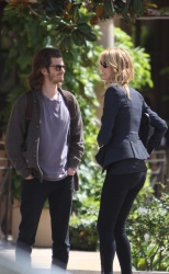 Andrew Garfield and Laura Dern - talk while waiting for their car in Beverly Hills on June 1, 2015 - 18xHQ MpMXTNrL