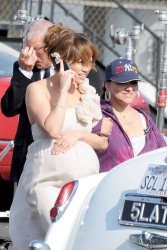 Jennifer Lopez - on the set movie 'The Back-Up Plan', 2009.06.16 - 11xHQ ONyKuehu