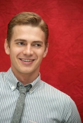 Hayden Christensen - Takers press conference portraits by Vera Anderson (Beverly Hills, August 5, 2010) - 12xHQ PXW4btoh