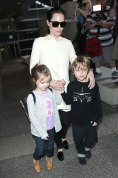 Angelina Jolie - LAX Airport - February 11, 2015 (185xHQ) Q7RCxcvP
