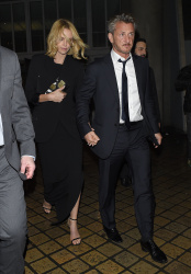 Charlize Theron and Sean Penn - seen leaving Royal Festival Hall. London - February 16, 2015 (153xHQ) QXuqAxJi