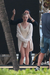 Amanda Seyfried - On the set of a photoshoot in Miami - February 14, 2015 (111xHQ) R3P2YpKo