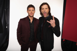 Jensen Ackles & Jared Padalecki - 39th Annual People's Choice Awards Portraits by Christopher Polk (Los Angeles, January 9, 2013) - 3xHQ SSH36mt0