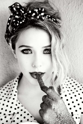 Elizabeth Olsen - Ellen von Unwerth Photoshoot 2012 for Vs Magazine - 9xHQ T5Kq2nqu