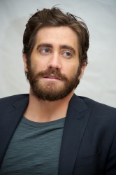 Jake Gyllenhaal - 'End of Watch' Press Conference Portraits by Vera Anderson - September 10, 2012 - 6xHQ T5PlwoQH