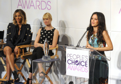Rachel Bilson - attends the 2014 People's Choice Awards nominations announcement held at The Paley Center for Media on November 5, 2013 in Beverly Hills, California - 76xHQ U7KBB9Fr