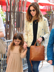 Michelle Monaghan - At the Grove in Los Angeles, 19 января 2015 (20xHQ) WZ9nGw2y