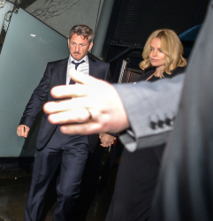 Charlize Theron and Sean Penn - seen leaving Royal Festival Hall. London - February 16, 2015 (153xHQ) Y65Kn0vu