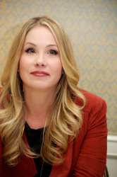 Christina Applegate - Up All Night press conference portraits by Vera Anderson (Los Angeles, October 27, 2011) - 5xHQ YFAv5iUU