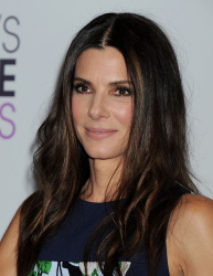 Sandra Bullock - 40th Annual People's Choice Awards at Nokia Theatre L.A. Live in Los Angeles, CA - January 8 2014 - 332xHQ YaIbOlJY