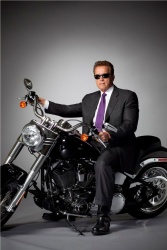 Arnold Schwarzenegger - Arnold Schwarzenegger - Robert Gallagher Photoshoot - 8xHQ ZgjcL3Py