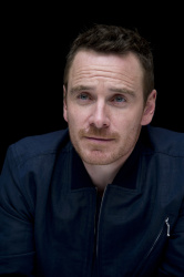 Michael Fassbender - X- Men: Days of Future Past press conference portraits by Magnus Sundholm (New York, May 9, 2014) - 25xHQ AOgAxsSQ