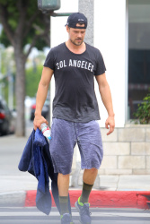 Josh Duhamel - Josh Duhamel - Gym in Santa Monica (2015.05.27) - 5xHQ BmkwAwCf