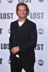 Josh Holloway - Josh Holloway - arrives at ABC's Lost Live The Final Celebration (2010.05.13) - 31xHQ IDQX63Qp