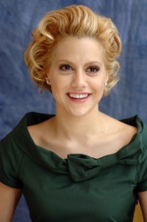 Brittany Murphy - Brittany Murphy - Happy Feet press conference portraits by Vera Anderson (Hollywood. November 7, 2006) - 14xHQ J3JJipbQ