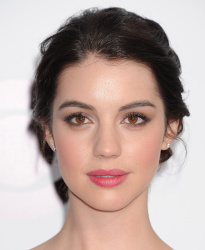 Adelaide Kane - 40th People's Choice Awards held at Nokia Theatre L.A. Live in Los Angeles (January 8, 2014) - 52xHQ J7nPqnBE