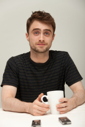 Daniel Radcliffe - What If press conference portraits by Herve Tropea (Los Angeles, August 7, 2014) - 8xHQ Jh8kDWFO