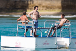 Mark Wahlberg - and his family seen enjoying a holiday in Barbados (December 26, 2014) - 165xHQ K12mFDL8