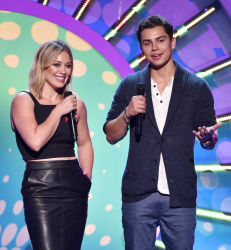 Hilary Duff - At the FOX's 2014 Teen Choice Awards in Los Angeles, August 10, 2014 - 158xHQ Ksq1suCK