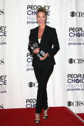 Katherine Heigl - 35th Annual People's Choice Awards, 7 января 2009 (58хHQ) MfVb1XM3