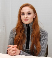 Софи Тернер (Sophie Turner) 'Game of Thrones Season 6' Press Conference at the Four Seasons Hotel in Beverly Hills (April 11, 2016) - 16xНQ Mu2Pimp4