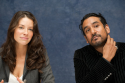 Evangeline Lilly, Naveen Andrews  - "Lost" press conference portraits by Vera Anderson 2008 - 17xHQ ND58OVRF